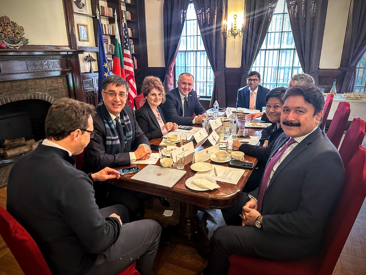 Meeting of the Executive Committee of the Society of Foreign Consuls in New York at the Consulate General in New York